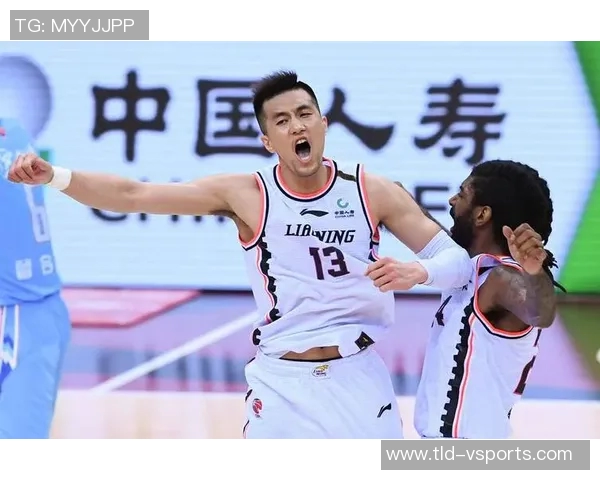 【体坛圆桌】红蓝合体后郭艾伦与赵继伟能共存吗? 【体坛圆桌】红蓝合体后郭艾伦与赵继伟能共存吗?